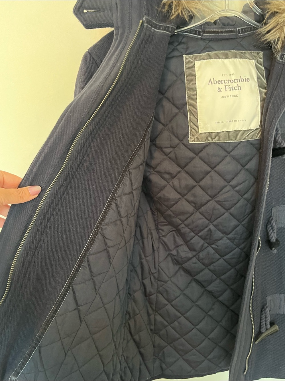 Tell Me Lies Screen Worn Lucy Hero Abercrombie & Fitch Navy Duffle Coat Jacket S - Picture 12 of 16